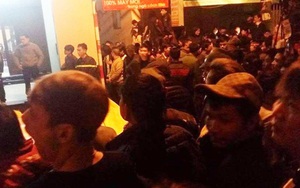 Hà Nội: Người đàn ông leo lên tầng 5 la hét "Em không ngủ với vợ người khác nữa"