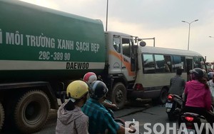 Xe chở rác đâm bẹp xe khách 29 chỗ, xăng chảy lênh láng