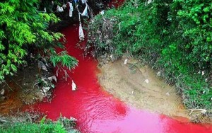 Giải mã hiện tượng suối "máu" hãi hùng ở Điện Biên