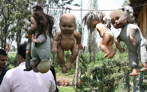 Những hình ảnh rùng rợn trên "đảo búp bê ma"