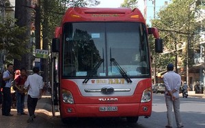 TP. HCM: Xe “open tour” đại náo nội đô, bến xe ..."kêu trời"