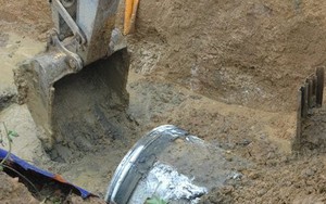 Thêm 2 vết nứt đường ống dẫn nước từ sông Đà về Hà Nội