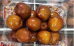 Táo dại Hàn Quốc thâm xỉn như thối giá 800.000 đồng/kg