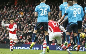 Sanchez lập siêu phẩm, Arsenal “dội bom” Stoke