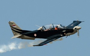 Máy bay huấn luyện Yak-52 và Lasta-95 - Ai mạnh hơn?