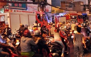 Cháy nhà trong hẻm, 3 trẻ em kịp thoát ra ngoài
