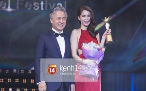 Hot: Ngọc Trinh ngồi hàng đầu với SuJu khi nhận giải "Nữ hoàng bikini Châu Á"