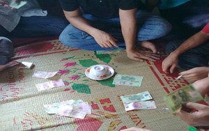 Hải Phòng: Bắt bốn cán bộ đánh xóc đĩa