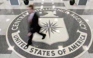 Tổng thanh tra CIA từ chức