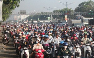 Hình ảnh "phát sợ" về giao thông ở Sài Gòn cuối năm