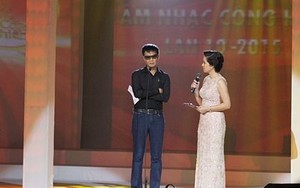 Khán giả cười lăn lộn vì màn 'chém gió' của Lê Hoàng