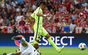 Neymar "quẩy" tưng bừng, Hùm xám đành bất lực