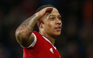 CLIP: Depay "bá đạo" gấp 3 lần Ronaldo