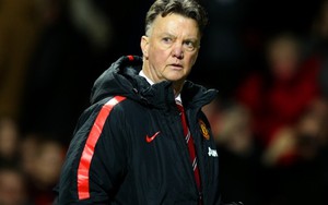 Thắng không được, Van Gaal móc máy Southampton