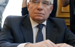 Đồng minh cựu Tổng thống Ukraine nhảy lầu tự sát