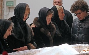 Vụ Nemtsov: Nga tìm dấu vết Ukraine