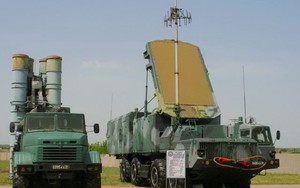 F-15 Mỹ có dám thách đấu với S-300 Nga trên bầu trời Syria?