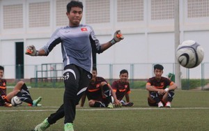 CLIP: "Người nhện" U19 Việt Nam khiến đối thủ lắc đầu, bó tay