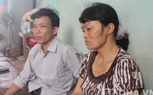 Mẹ chết lặng bên thi thể con trai bị đuối nước
