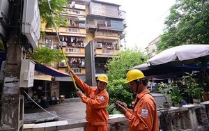 "Trăn trở" của dư luận về ngành được lấy ý kiến phong anh hùng