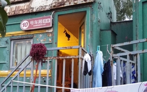 Ký túc xá trong toa tàu cũ của sinh viên Trung Quốc