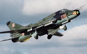 Độ bền đáng kinh ngạc của cường kích Su-22