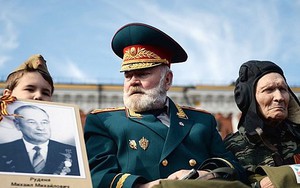 Nguyên soái Liên Xô "rởm" tại duyệt binh Ngày Chiến thắng là ai?