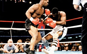 Clip: Cú "knock-out 91 giây" huyền thoại của Mike Tyson