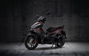 Air Blade 125 Black Edition vừa lên kệ có gì mới lạ?