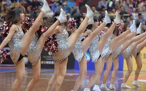 Nỗi cay đắng của những cô nàng cheerleader Trung Quốc