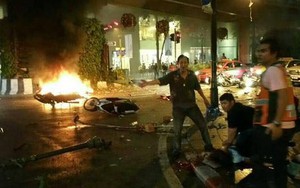 [VIDEO] Khoảnh khắc bom nổ rung chuyển trung tâm Bangkok