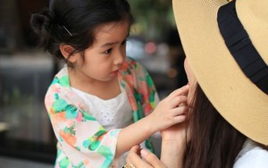 Con gái 4 tuổi cưng nựng Lưu Hương Giang