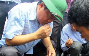 ​Bộ trưởng Đinh La Thăng kiểm tra đoạn đường nghi bị phá hoại