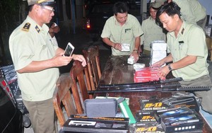Xe khách Hoàng Long chở toàn “hàng nóng”