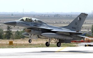 Mỹ quyết định bán máy bay chiến đấu F-16 cho Pakistan