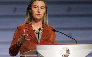​EU duy trì trừng phạt Nga khi Ukraine nóng trở lại
