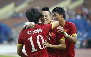 Báo Thái Lan bỏ Công Phượng, chọn Huy Toàn