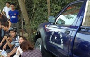 Tạm giam công an lái xe tông chết 2 người đi bộ