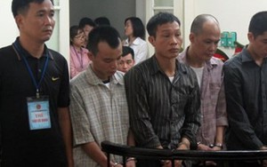 Còng tay, dùng dùi cui đánh học viên cai nghiện đến chết