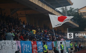 Fan Nhật khiến CĐV U23 Việt Nam "đỏ mặt" ngay tại sân nhà