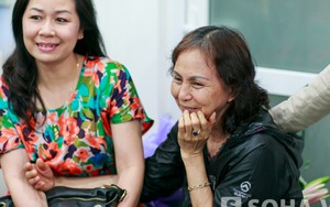 Vợ "Chu Văn Quềnh" ngượng nghịu ngày chồng ra viện