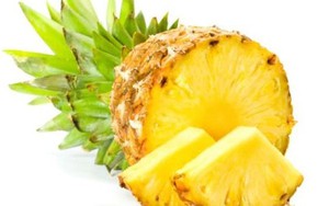 Mẹo giúp khử độc trong quả dứa nhanh chóng