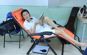 Thân hình da đụng xương, sụt 7 kg của Hoài Linh