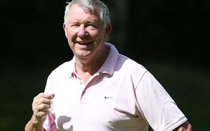 Sir Alex Ferguson kiếm bao nhiêu tiền/năm sau khi giải nghệ?