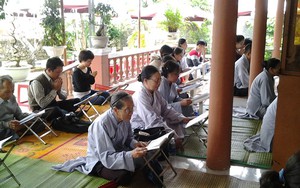 Đà Nẵng: Hàng trăm người dân cầu an cho ông Nguyễn Bá Thanh