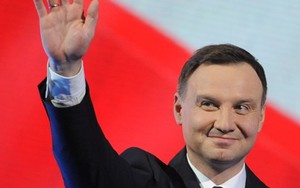 Tổng thống Ba Lan đi nước cờ mạo hiểm chống lại Nga