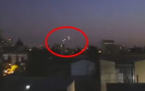 Hàng trăm UFO đổ bộ, sáng lóa bầu trời Chile?