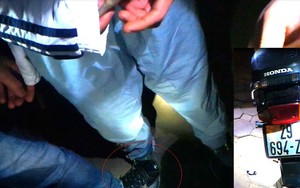 Clip: Trinh sát 141 bắt tại trận gã đàn ông đánh rơi “hàng”