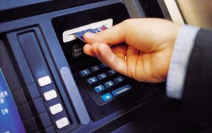 Ngân hàng “mách nước” để không bị rút trộm tiền tại ATM