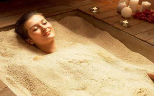 Cách tắm "kỳ quặc" nhưng giúp thải độc tố cơ thể cực tốt